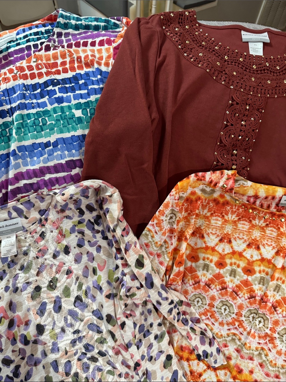 Alfred Dunner Rust Red Long-Sleeve Top with Beaded Crochet Yoke lot#35